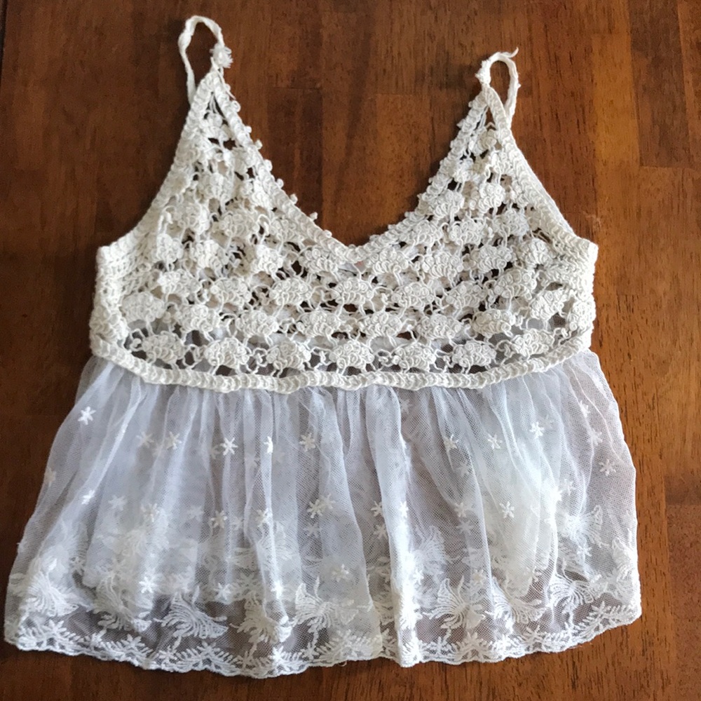 Unique find- Crochet bohemian cropped tank🌸